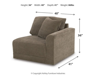 Raeanna Right-Arm Facing Corner Chair