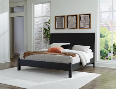 Danziar King Panel Bed