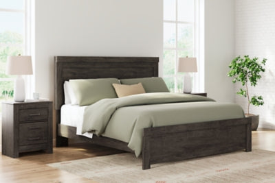 Brinxton King Panel Bed