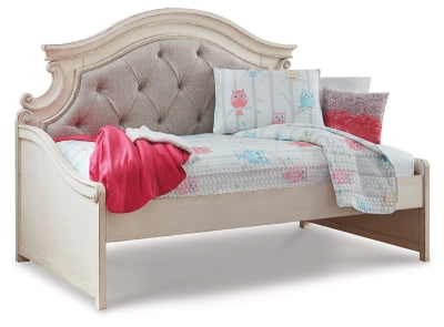 Realyn Twin Day Bed
