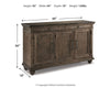 Johnelle Dining Server